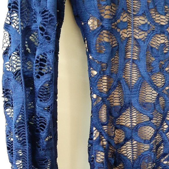 BCBGMAXAZRIA Lace Dress - Size Small - Picture 3 of 5